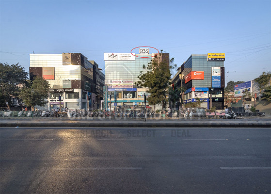 Ratna Business Square