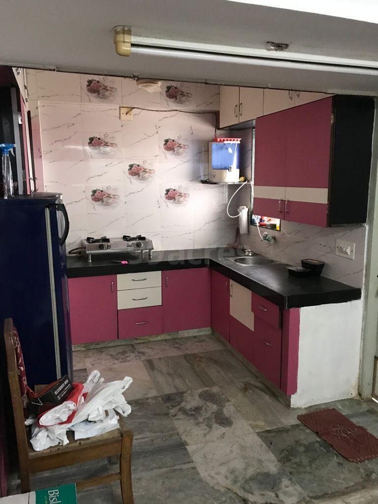 FlatApartment for Rent in Nri Towers Bodakdev, Ahmedabad Residential