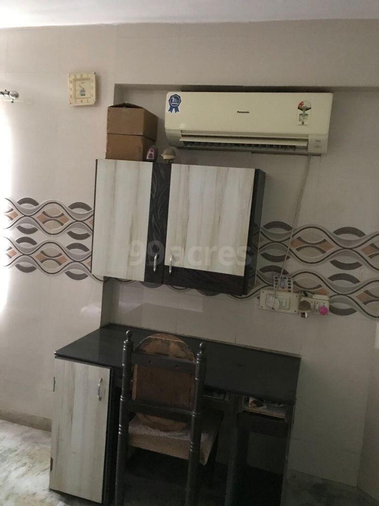 FlatApartment for Rent in Nri Towers Bodakdev, Ahmedabad Residential