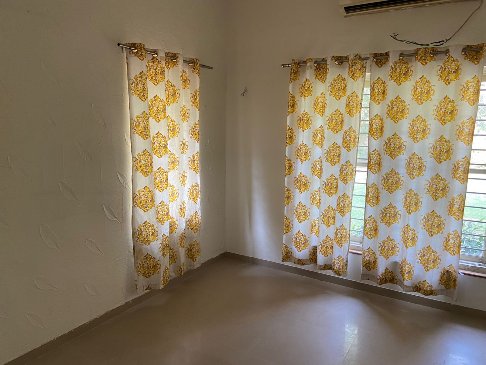 VillaBungalows for Rent in Nandanbaug Society Shela, Ahmedabad