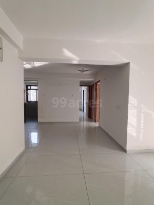 Elenza Greenfield