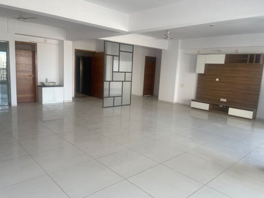 Iscon Platinum