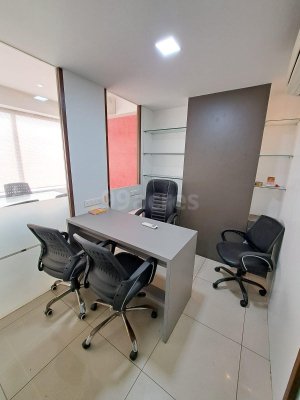 Amrapali Lakeview