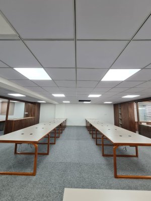 Maple Trade Center