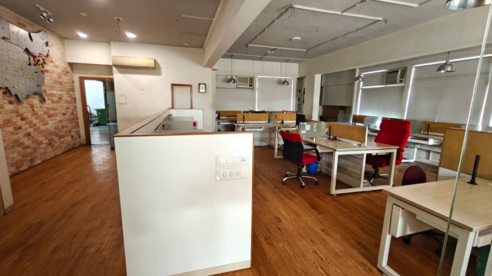 Parshwanath Business Park